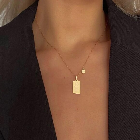 14k Gold Plated Zodiac Sign with Tarot Card Pendant Necklace Birthday Gift for W - Picture 2 of 4